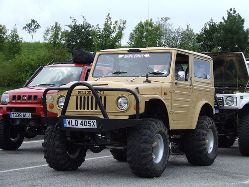LJ
